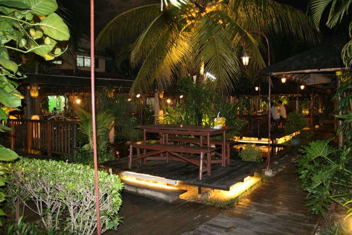 tanpa atap malam hari