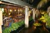 saung malam hari